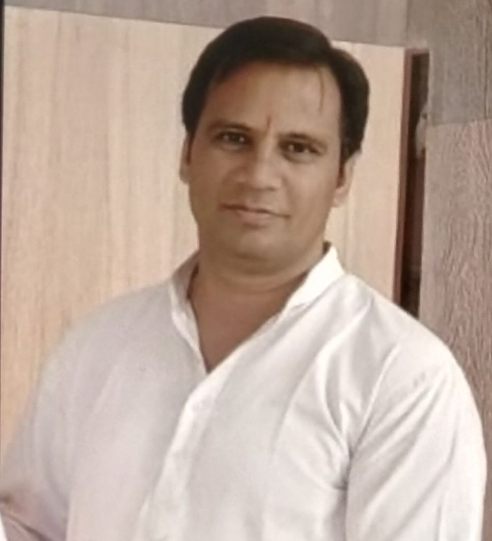 Dr. Manoj Soni